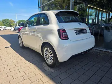 FIAT 500e Lim. Klimaautomatik Apple Android Tempomat