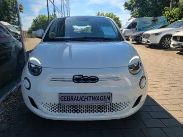 FIAT 500e Lim. Klimaautomatik Apple Android Tempomat