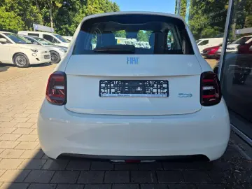 FIAT 500e Lim. Klimaautomatik Apple Android Tempomat