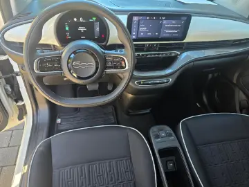 FIAT 500e Lim. Klimaautomatik Apple Android Tempomat