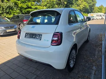 FIAT 500e Lim. Klimaautomatik Apple Android Tempomat