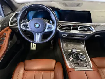 BMW X5 M50i Laser ACC PanoSkyL FOND-TV Massage