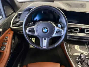 BMW X5 M50i Laser ACC PanoSkyL FOND-TV Massage