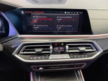BMW X5 M50i Laser ACC PanoSkyL FOND-TV Massage