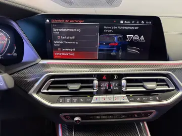 BMW X5 M50i Laser ACC PanoSkyL FOND-TV Massage