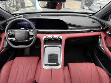 OMODA 9 PHEV - Exclusive - Panoramic