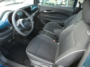 FIAT 500 e Basis Klima  SHZ  PDC  Kamera