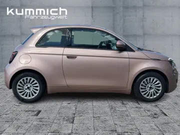 FIAT 500e mit Batteriezertifikat