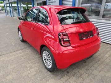 FIAT 500e Red 42kWh Navi DAB Fahrer-Assistenzsysteme
