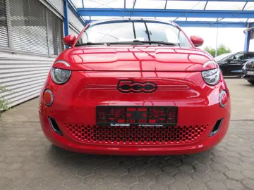 FIAT 500e Red 42kWh Navi DAB Fahrer-Assistenzsysteme