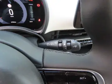 FIAT 500e 42 kWh Klimaauto. CarPlay Touchscreen