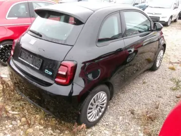 FIAT 500e MY23 Neuer 500 Standhzg. Klimaa.