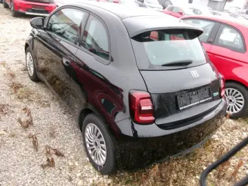 FIAT 500e MY23 Neuer 500 Standhzg. Klimaa.