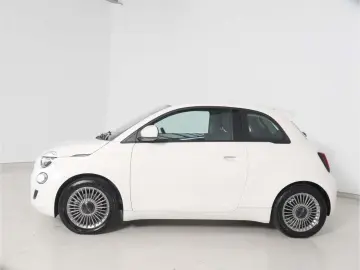 FIAT 500e 42 kWh Alu Carplay Keyless DAB  GRA