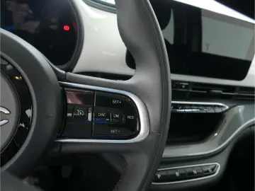 FIAT 500e 42 kWh Alu Carplay Keyless DAB  GRA