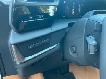 Lexus RZ 500e Luxury Direct4