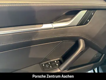 PORSCHE 992 (911) Carrera GTS