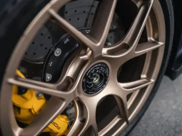 PORSCHE 992 GT3 RS PTS WEISSACH MANTHEY AKRAPOVIC