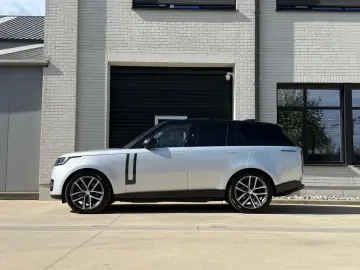 LAND ROVER Range Rover 3.0 P460e SE