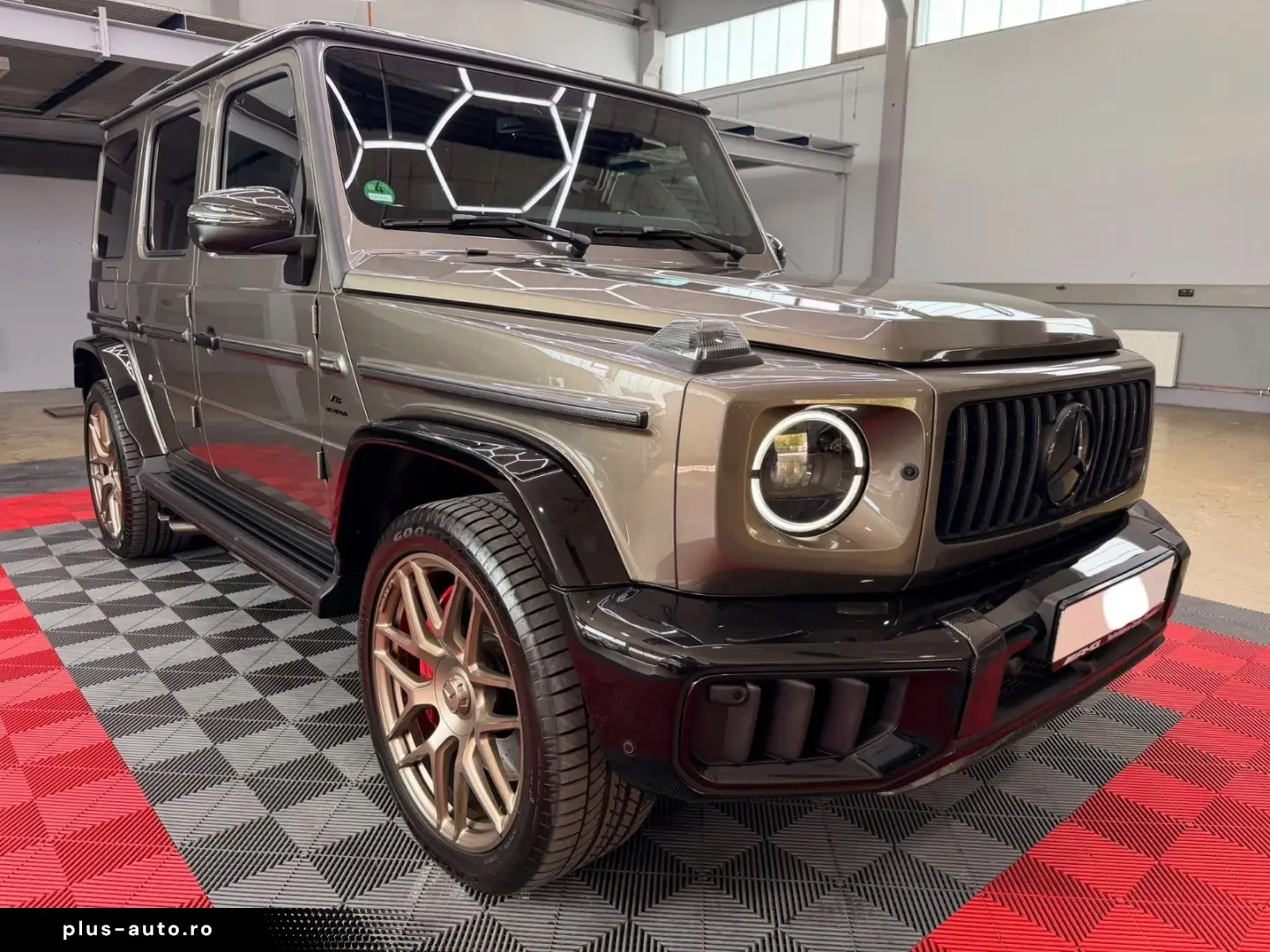 MERCEDES-BENZ G 63 AMG Superior Performance Carbon Night A22