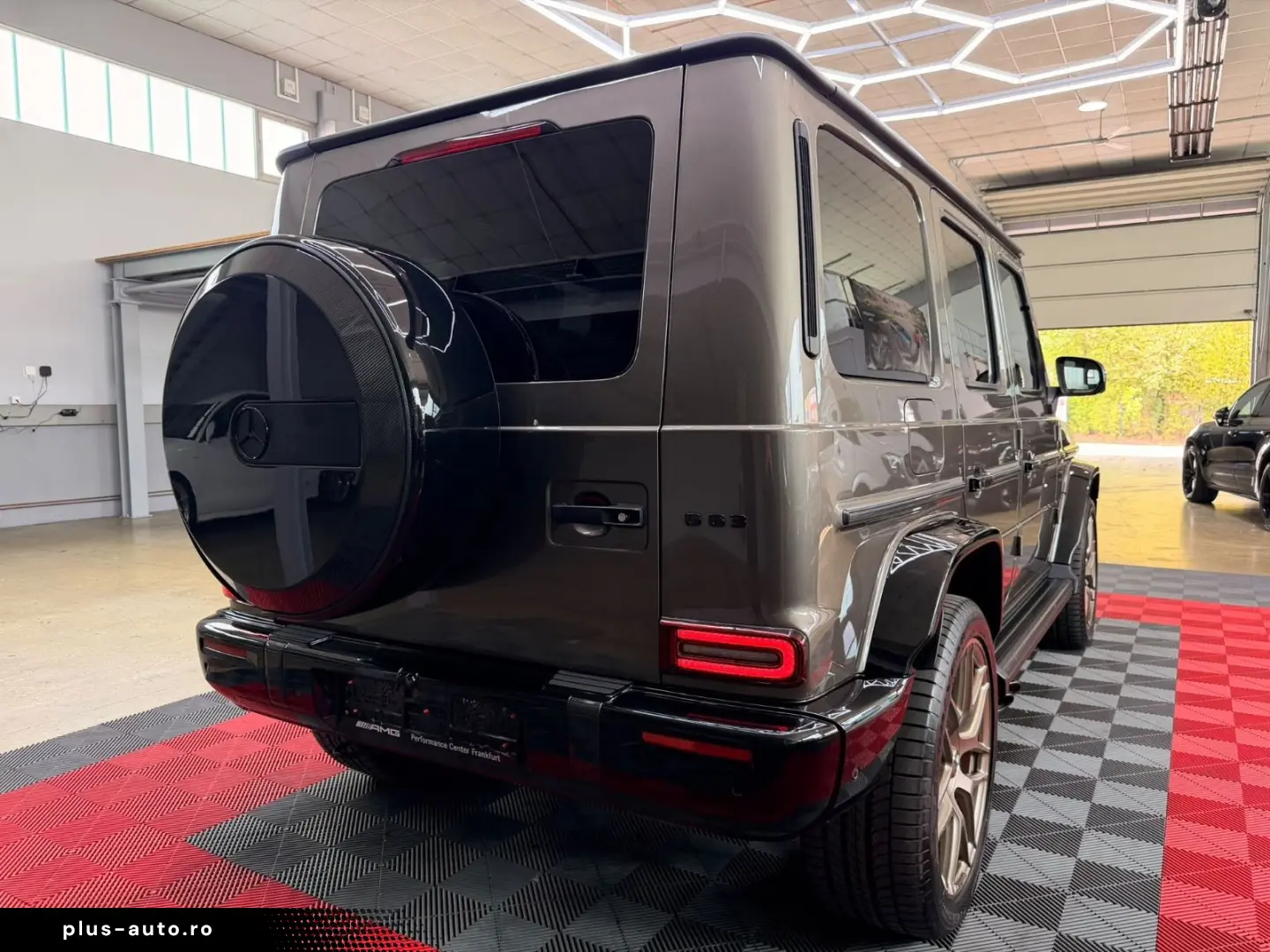 MERCEDES-BENZ G 63 AMG Superior Performance Carbon Night A22
