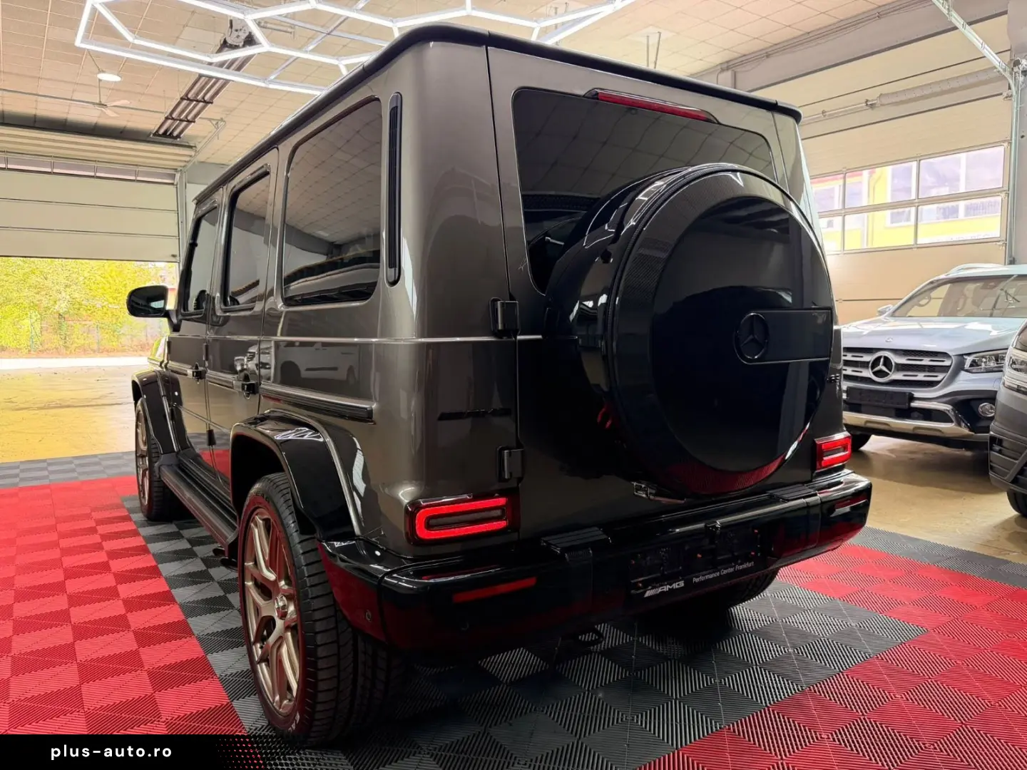 MERCEDES-BENZ G 63 AMG Superior Performance Carbon Night A22