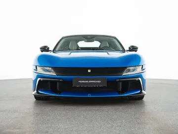 FERRARI 12Cilindri