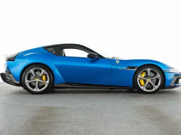 FERRARI 12Cilindri