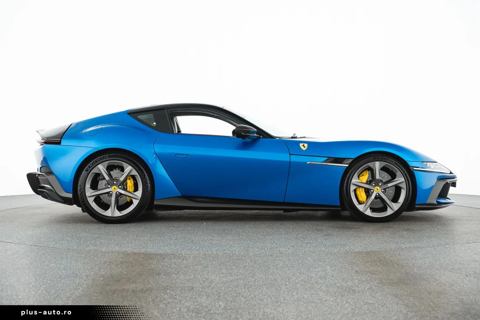 FERRARI 12Cilindri
