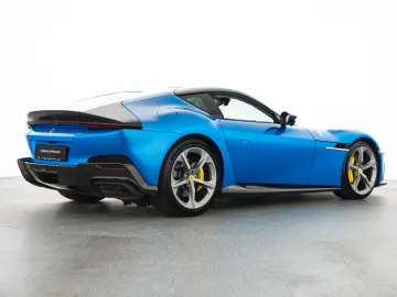 FERRARI 12Cilindri