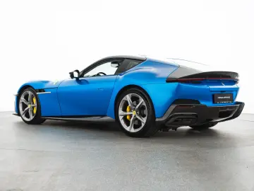FERRARI 12Cilindri