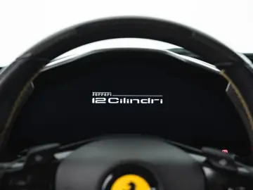 FERRARI 12Cilindri