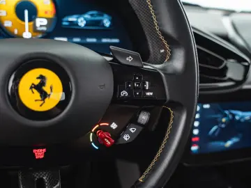 FERRARI 12Cilindri