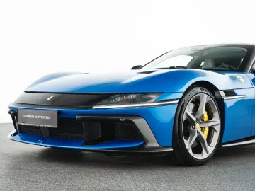 FERRARI 12Cilindri