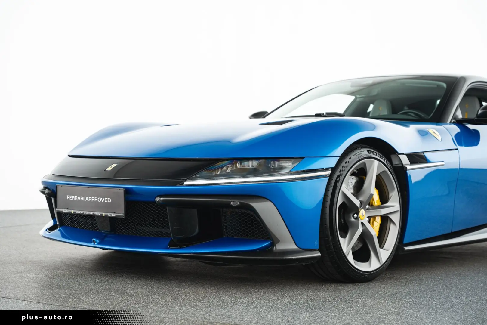 FERRARI 12Cilindri