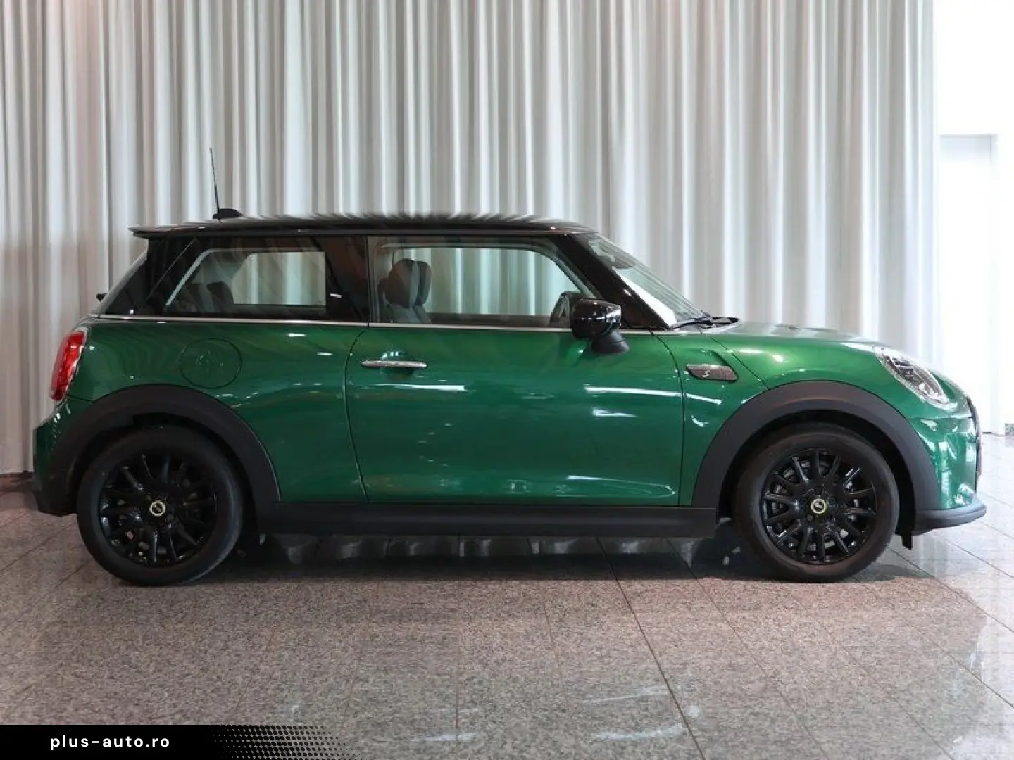 MINI Cooper SE LED DrivAss Navi PDC 16Zoll