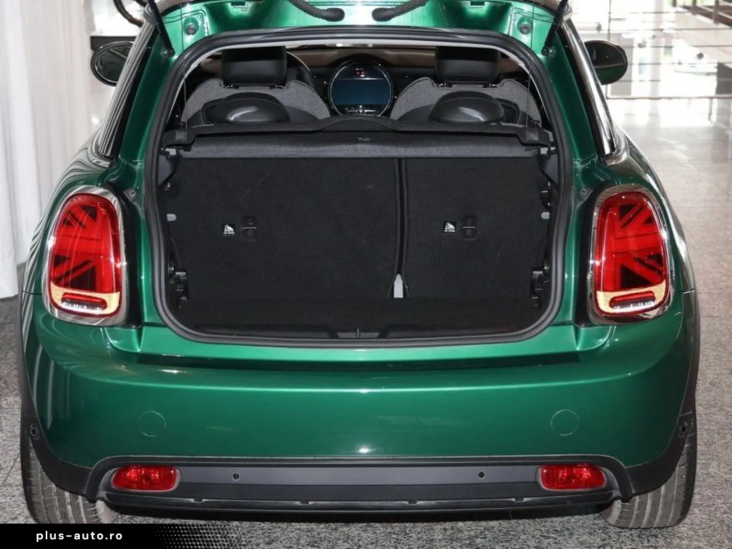 MINI Cooper SE LED DrivAss Navi PDC 16Zoll