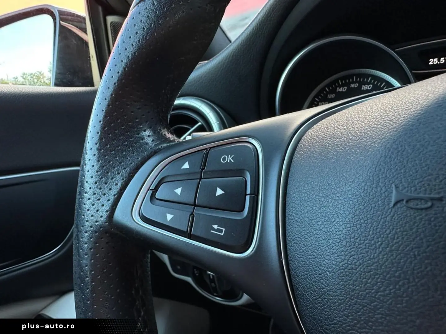 Mercedes-Benz Cla-220