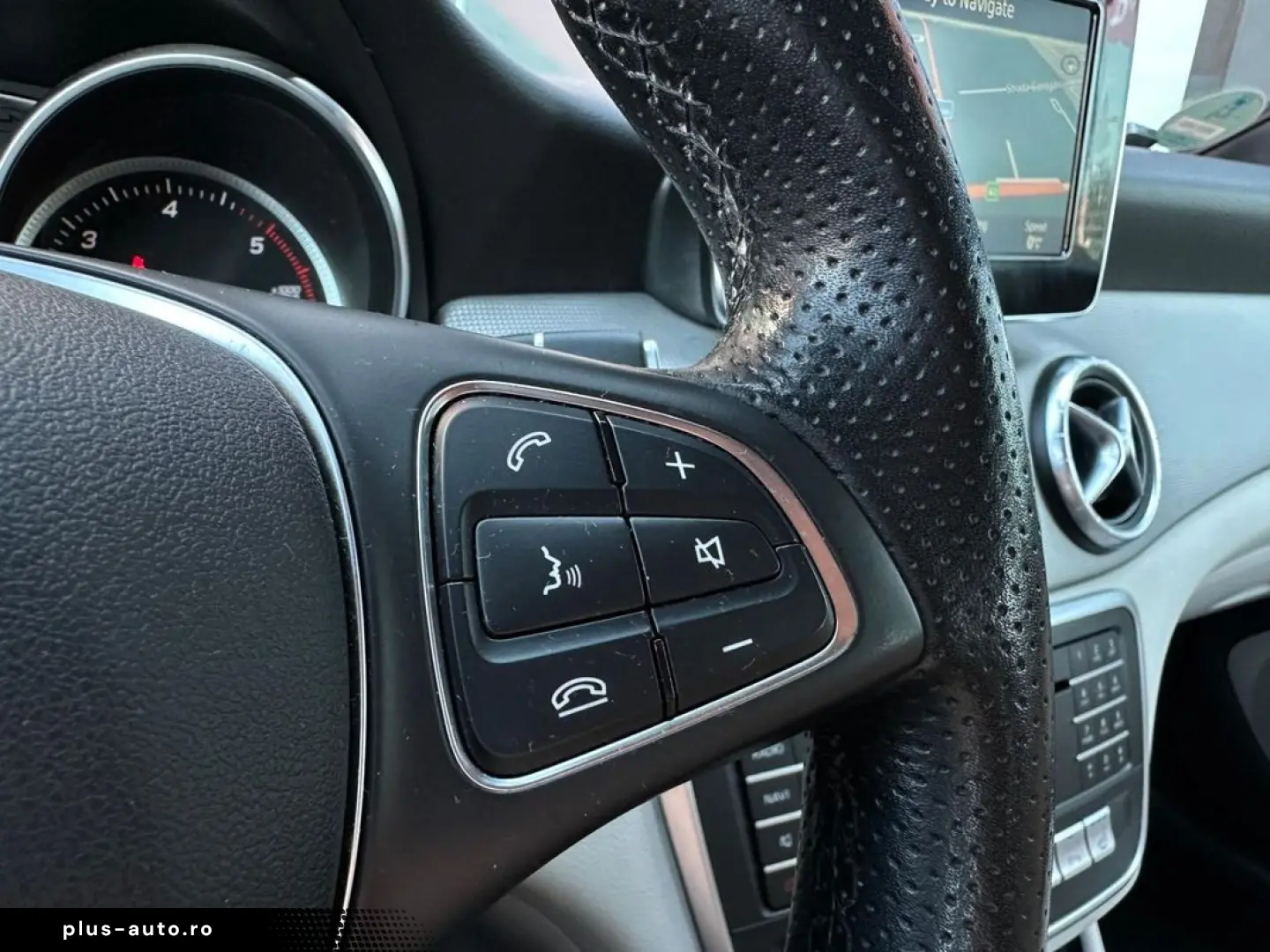 Mercedes-Benz Cla-220