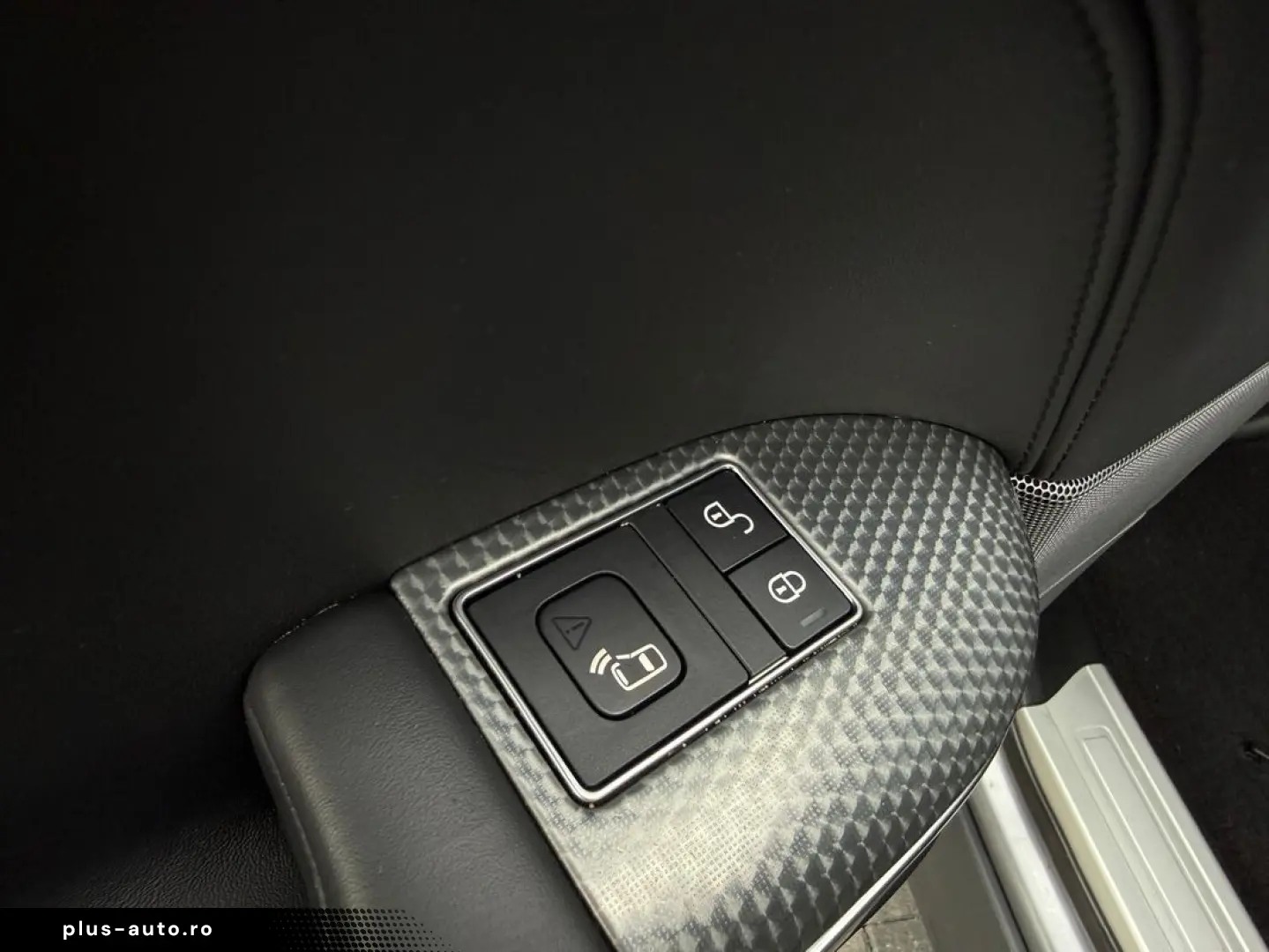 Land-Rover Range-Rover-Sport