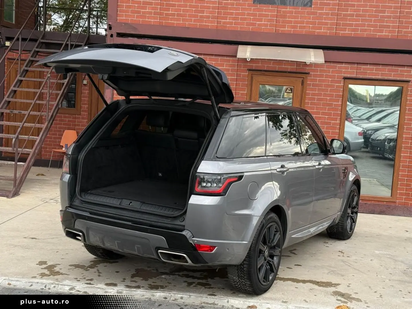 Land-Rover Range-Rover-Sport