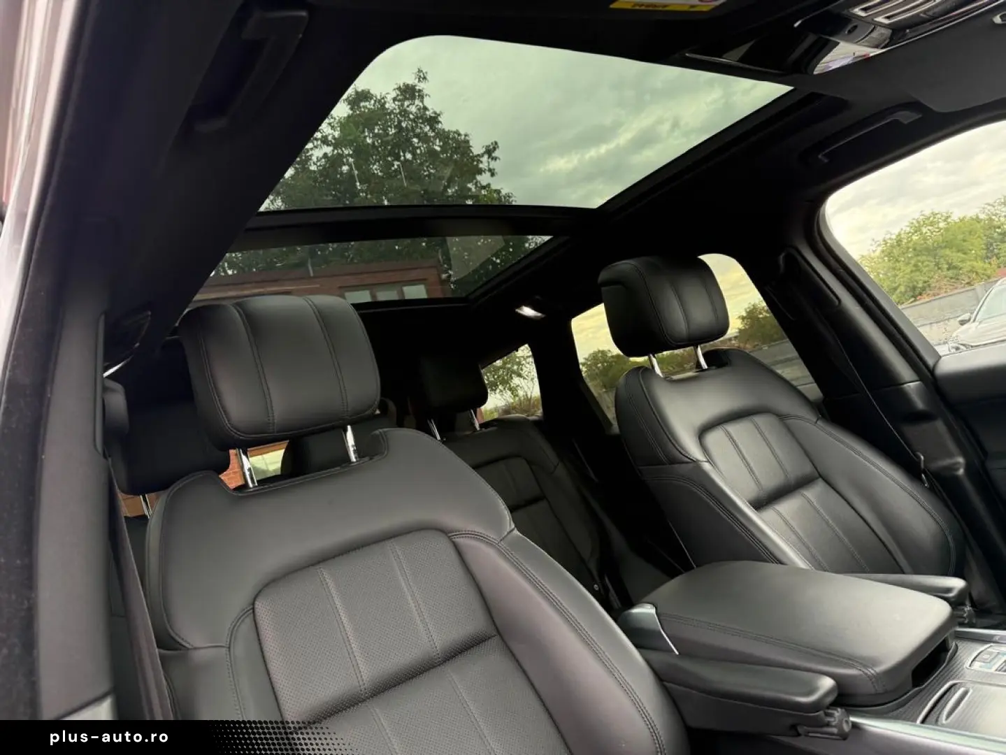 Land-Rover Range-Rover-Sport