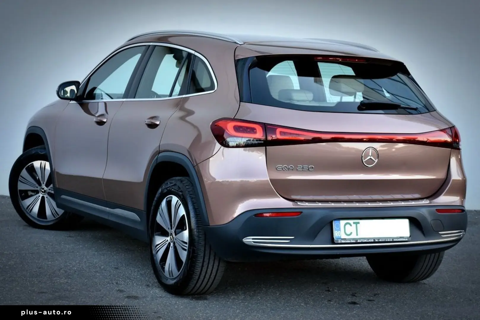 Mercedes-Benz Eqa