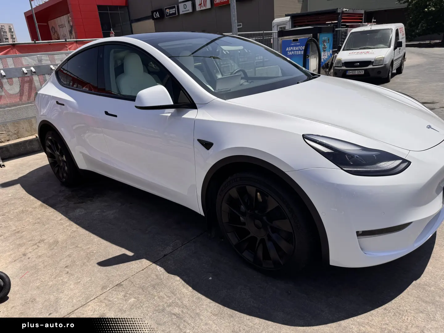 Tesla Model Y Long Range