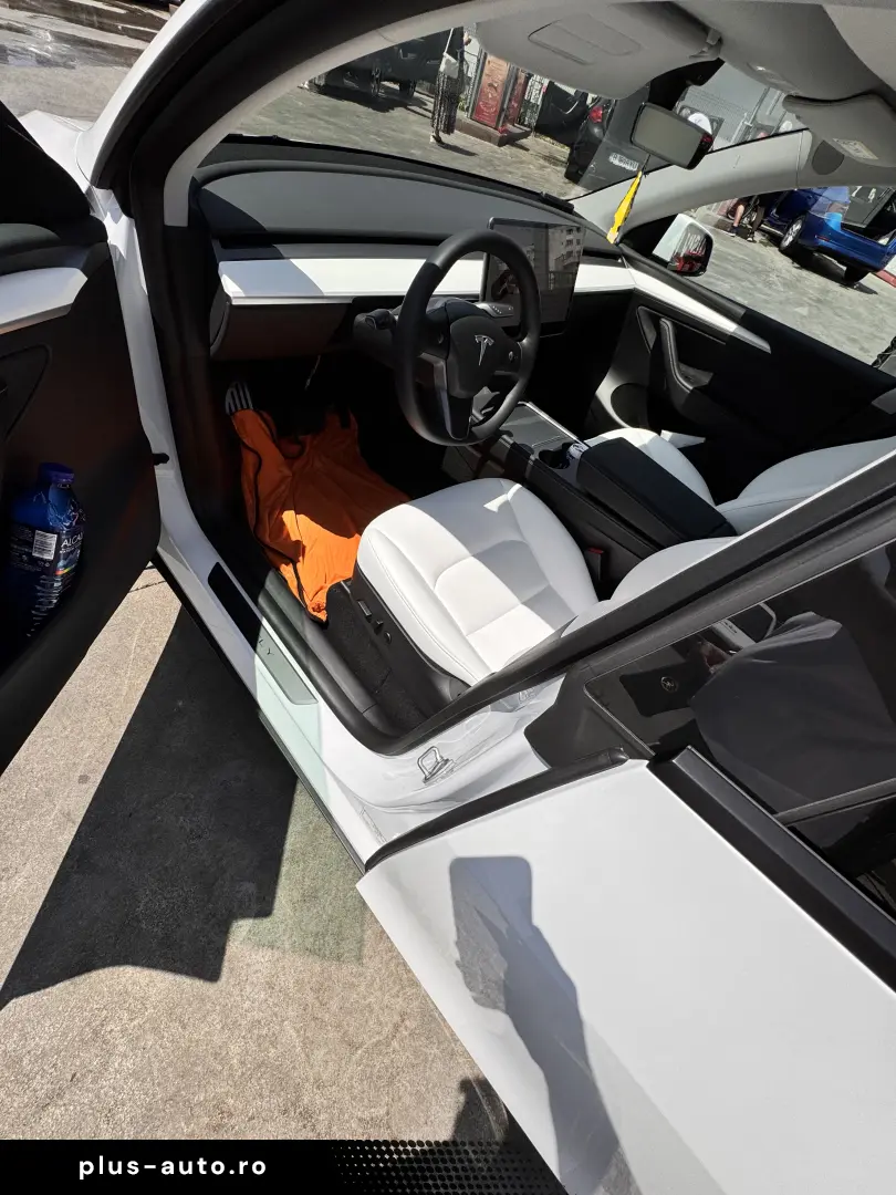 Tesla Model Y Long Range