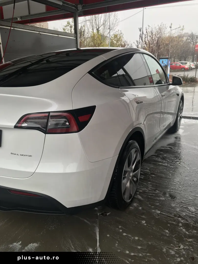 Tesla Model Y Long Range