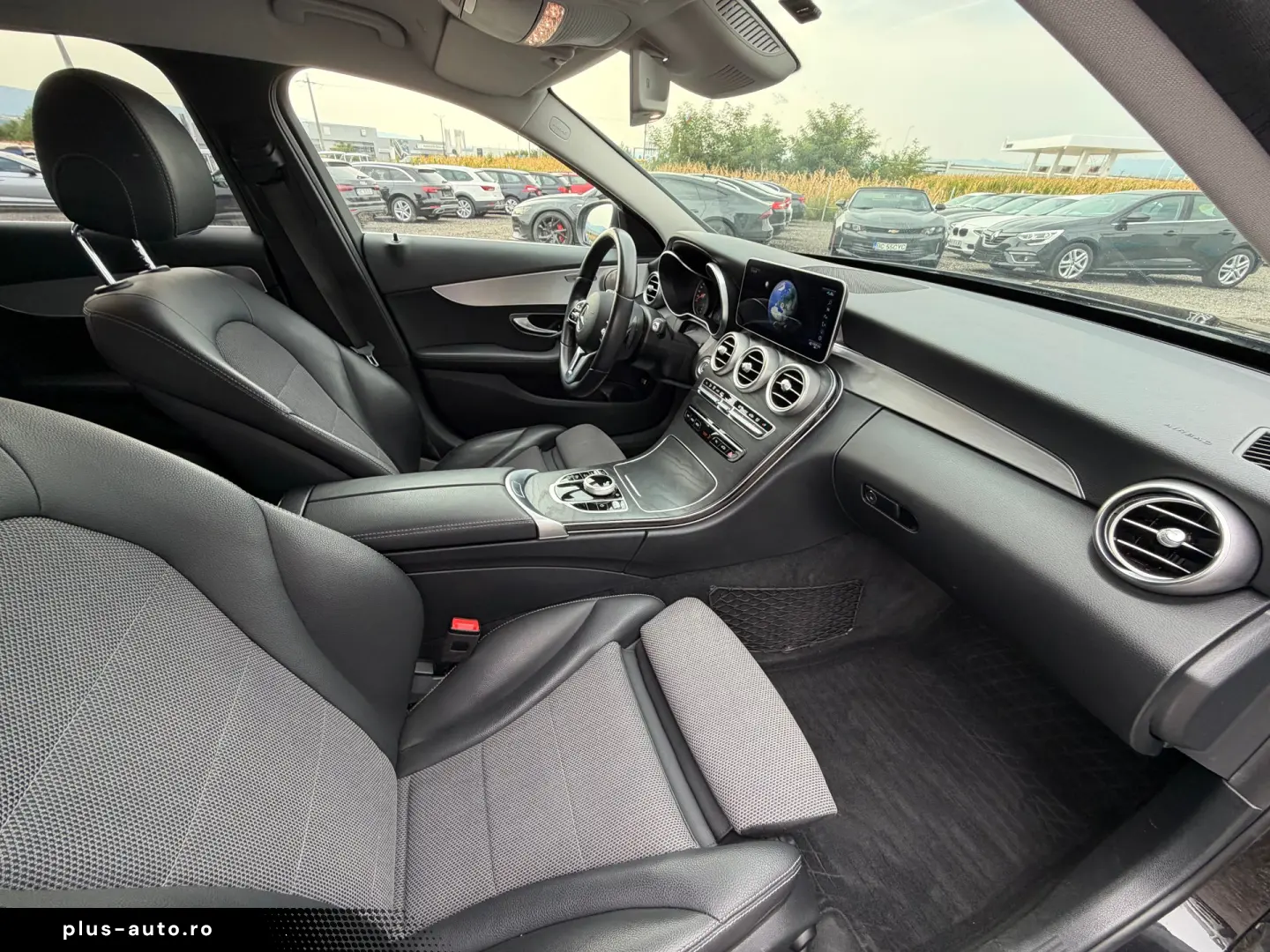 MERCEDES-BENZ C220d    BURMASTER    LED