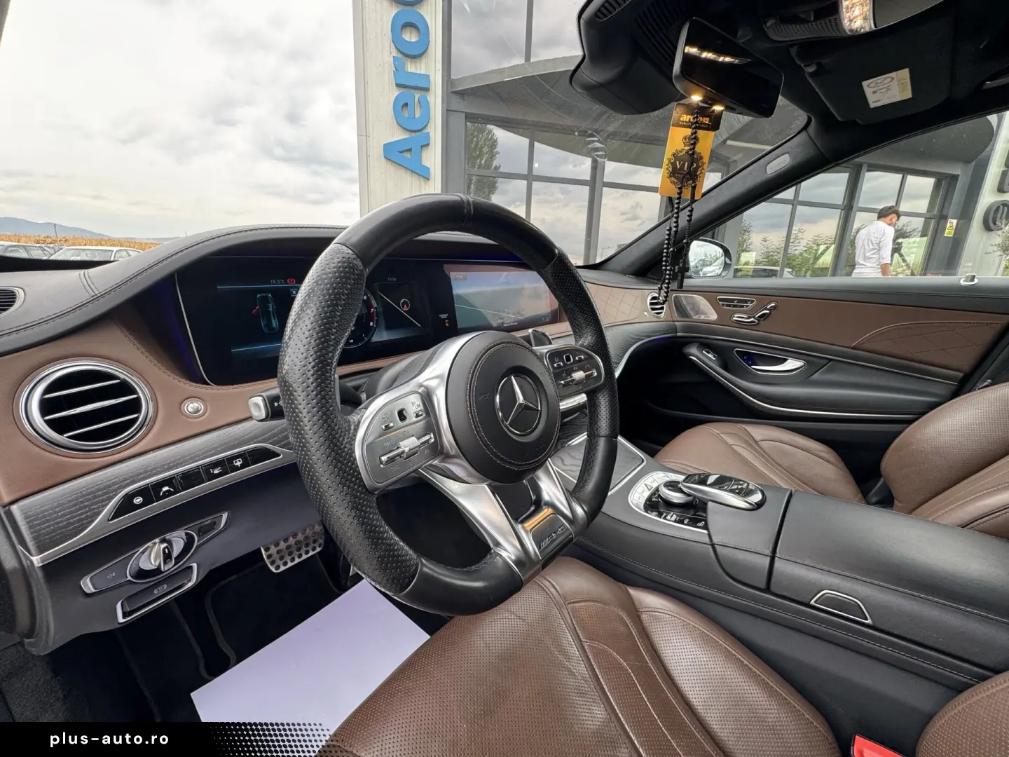 MERCEDES-BENZ S560 LONG    4MATIC    BURMASTER