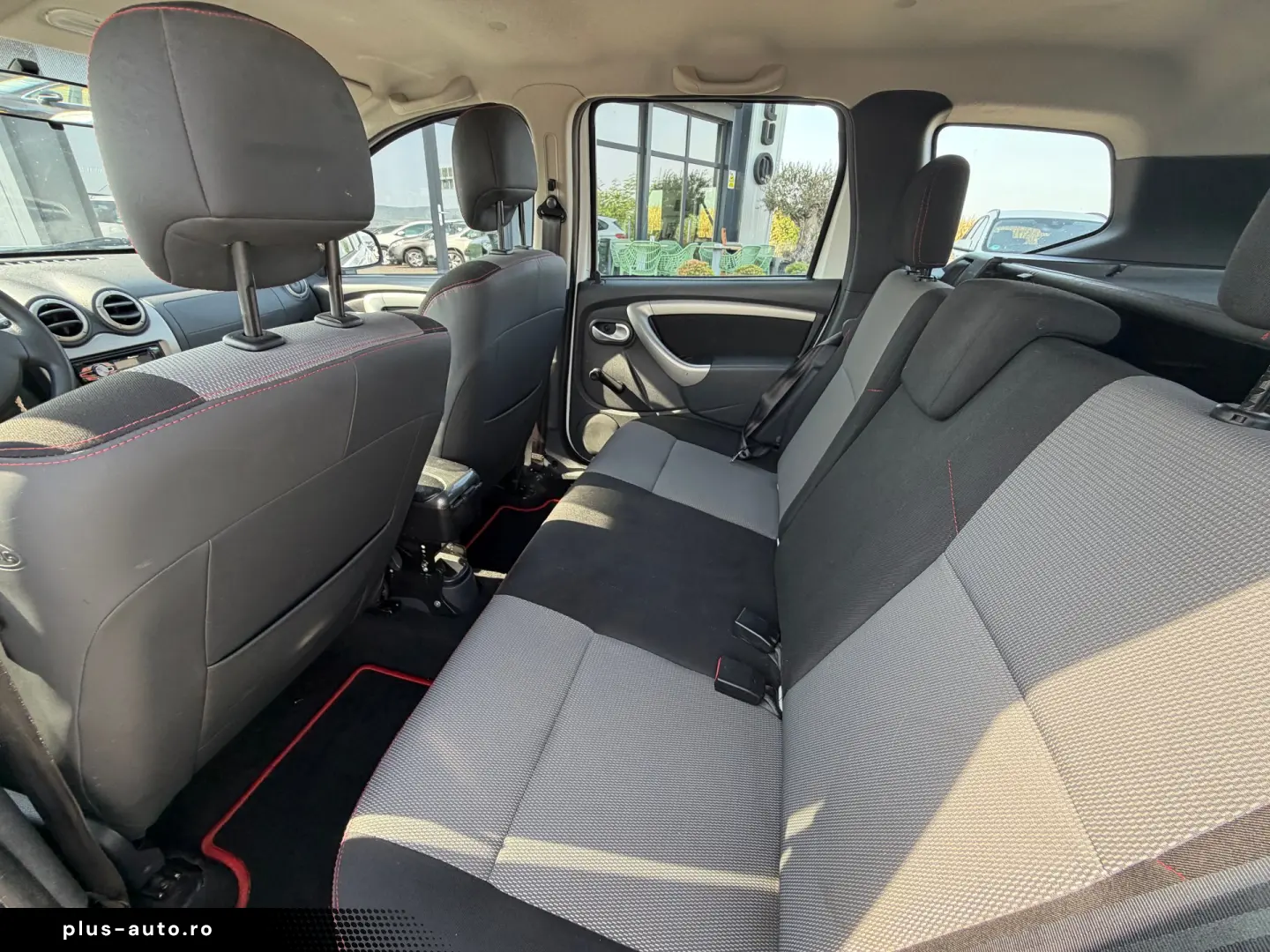 DACIA DUSTER    4x4    1.5 dCi    AER CONDITIONAT