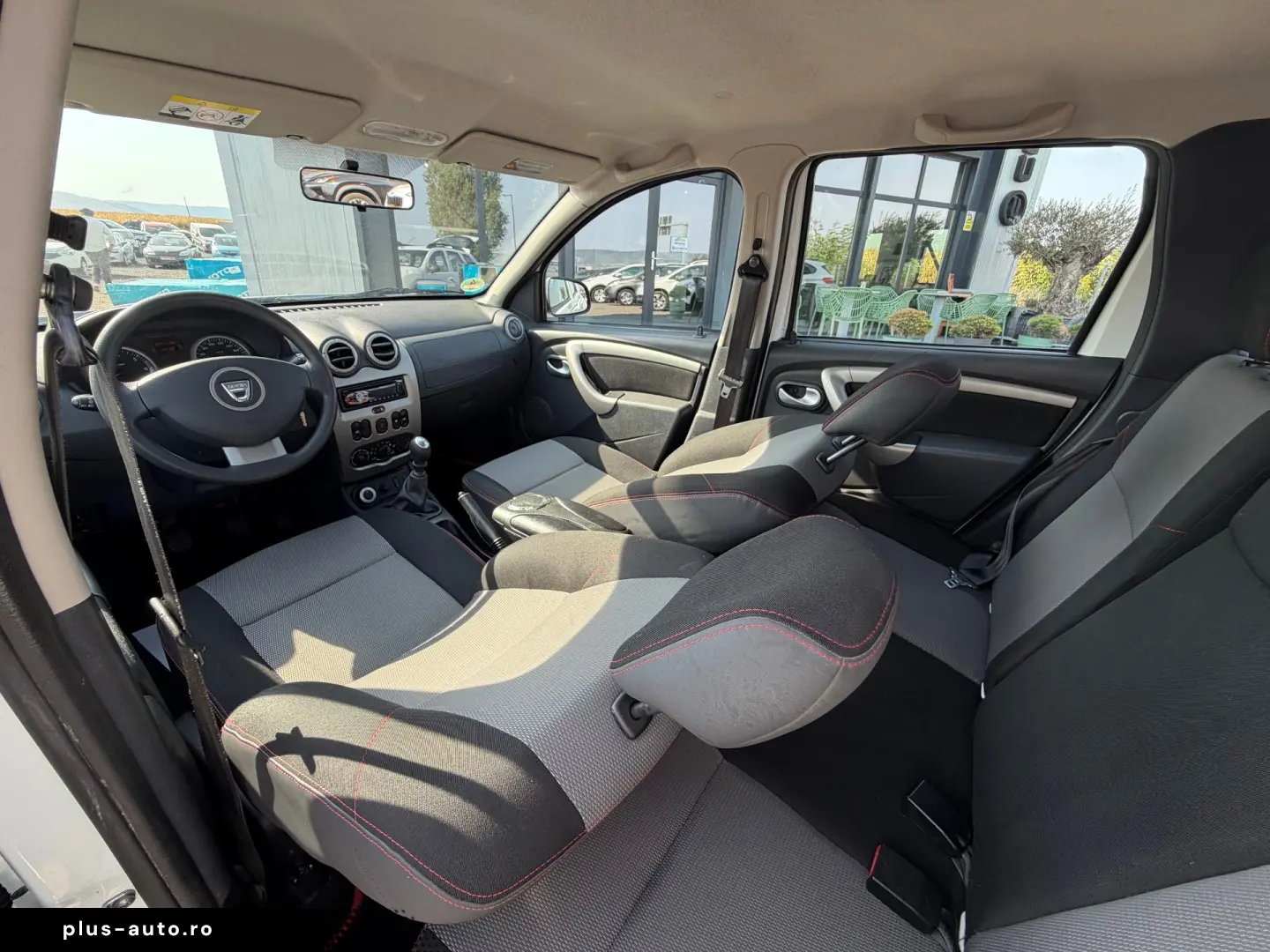 DACIA DUSTER    4x4    1.5 dCi    AER CONDITIONAT